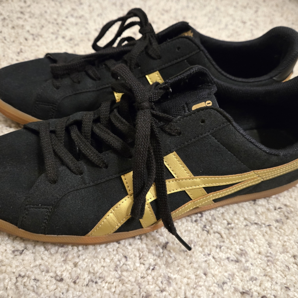 Onitsuka Tiger Tokuten Black and Gold Sneakers